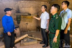 Lấy sự hài lòng của người dân làm thước đo