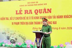 Ra quân kiểm tra, xử lý xe kinh doanh vận tải hành khách vi phạm