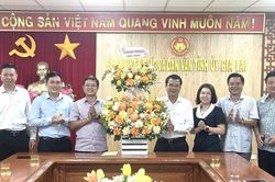Báo và phát thanh, truyền hình Gia Lai chúc mừng Ban Tuyên giáo và Dân vận Tỉnh ủy