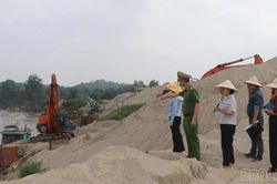 5 địa phương ký quy chế phối hợp bảo vệ cát, sỏi lòng sông tại khu vực giáp ranh