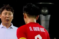 Việt Nam 0-0 Singapore: Màn trình diễn thất vọng của thầy trò HLV Kim Sang-sik ngay tại Mỹ Đình