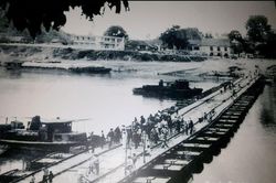 Ký ức bến phà Nông Tiến