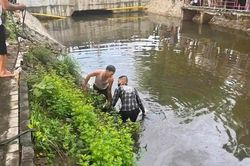Hải Phòng: Ô tô rời hiện trường sau va chạm xe máy, nam thanh niên tử vong dưới mương nước