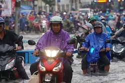 Dự báo thời tiết ngày 1/8: Mưa dông bao trùm Bắc Bộ