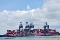 TP. Hồ Chí Minh: Phát triển ngành logistics hướng tới đẳng cấp quốc tế