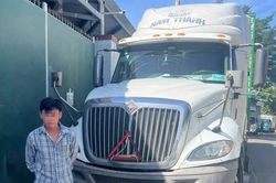 Xử phạt tài xế xe đầu kéo chạy quá giờ quy định và chủ xe vi phạm
