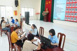 Những chuyển động từ một th&ocirc;n mới sau sắp xếp