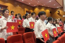 Thế hệ trẻ tiếp nối Báo Việt Nam Độc lập viết tiếp khát vọng dựng xây quê hương