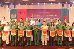 Hội thi b&aacute;o c&aacute;o vi&ecirc;n, tuy&ecirc;n truyền vi&ecirc;n ph&aacute;p luật giỏi C&ocirc;ng an TP. Hải Ph&ograve;ng năm 2026