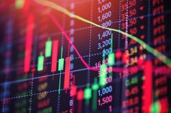 Chứng khoán 31/7: Áp lực chốt lời kéo VN-Index lùi về 1.735,78 điểm