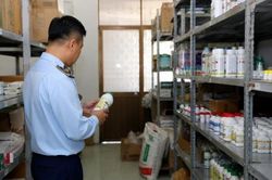 Siết chặt quản lý thuốc thú y, xử lý nghiêm thuốc giả, thuốc cấm và vi phạm trên môi trường mạng