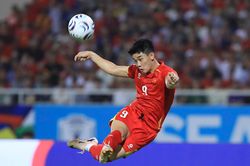 Đình Bắc nói gì sau khi bị thay ra ở trận Việt Nam - Singapore?