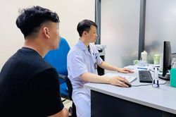 Ngại vào bệnh viện, nam doanh nhân 40 tuổi chịu viêm tuyến tiền liệt kéo dài