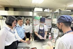 Tăng cường tuyên truyền, nâng cao nhận thức về an toàn thực phẩm