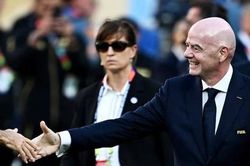 FIFA đối mặt làn sóng đòi minh bạch hơn sau kế hoạch bán cổ phần World Cup