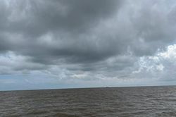 Bão Dolphin tác động thế nào đến thời tiết nước ta?