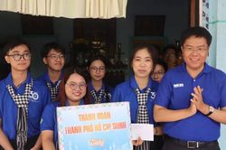 Thành Đoàn TP.HCM thăm, động viên chiến sĩ Mùa Hè Xanh 2026 tại Đồng Tháp