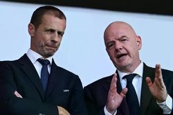 UEFA muốn lật đổ Chủ tịch FIFA Gianni Infantino