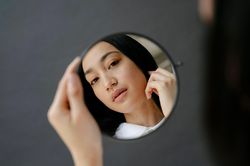 Tiêm botox để chữa buồn