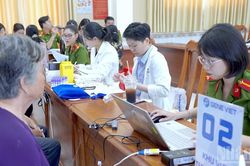 Bài 1: Mở cửa hy vọng nửa thế kỷ