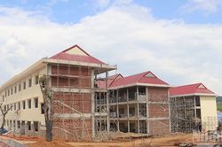 Quảng Ngãi yêu cầu đẩy nhanh tiến độ xây dựng trường nội trú liên cấp vùng biên