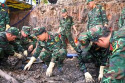 Mong một ngày đón bác tôi về nhà