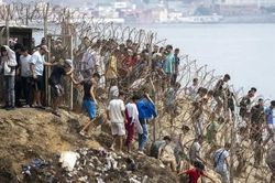 Gần 70.000 người di cư quay về Morocco, khủng hoảng Ceuta hạ nhiệt