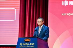 Để đối ngoại địa phương thực sự chuyển từ 'thiết lập quan hệ' sang 'tạo ra kết quả hợp tác thực chất'