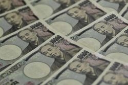Nhật Bản 'bắt tay' với Mỹ cứu đồng Yen sau 15 năm