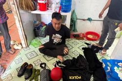 Giả danh công an kiểm tra giấy tờ, chiếm đoạt điện thoại người đi đường