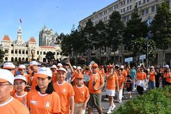 5.000 người đi bộ xoa dịu nỗi đau da cam