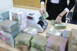 Nợ xấu ngân hàng gia tăng
