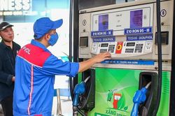 Choáng với doanh thu của 'đại gia' xăng dầu