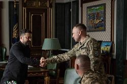 Bước chuyển trên tiền tuyến khi Ukraine cải tổ quân sự