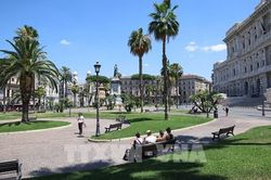 Gia tăng cảnh báo đỏ về nắng nóng tại Italy