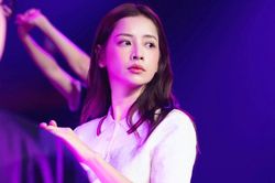 Chi Pu nhận 'tin vui' từ nước ngoài