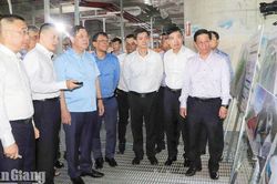Phó Thủ tướng Thường trực Phạm Gia Túc kiểm tra, chỉ đạo đẩy nhanh tiến độ các công trình phục vụ APEC 2027