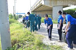 Đoàn phường Tây Nha Trang ra quân 30 ngày cao điểm vệ sinh môi trường