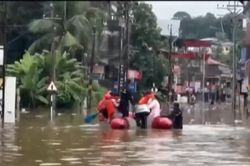 Mưa lớn gây lũ quét, sạt lở ở Ấn Độ