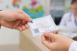 Mục tiêu năm 2030: 100% dân số tham gia bảo hiểm y tế