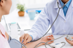 Những trường hợp bị thu hồi giấy phép hành nghề y