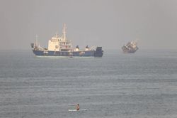 Iran và Oman sắp đạt thỏa thuận về tuyến hàng hải mới qua eo biển Hormuz