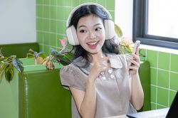'Thực', 'thật', 'thiệt' có liên quan gì đến nhau?
