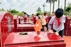Tổng rà soát, đánh giá thực trạng, tu bổ, sửa chữa, chỉnh trang, nâng cấp toàn bộ hệ thống nghĩa trang liệt sĩ...:Chiến dịch của triệu triệu tấm lòng