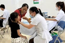 Đáp ứng nhu cầu khám, chữa bệnh của người dân