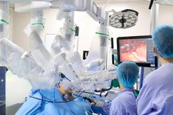 Phát hiện ung thư thận từ cơn đau vùng thắt lưng