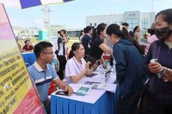 Hơn 7.200 lao động ở Nghệ An được hưởng trợ cấp thất nghiệp trong 6 th&aacute;ng đầu năm