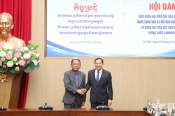 Lãnh đạo Bộ Công an hội đàm với Đoàn đại biểu cấp cao Bộ Nội vụ Campuchia