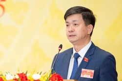 Ủy ban Thường vụ Quốc hội ban hành các nghị quyết về công tác nhân sự