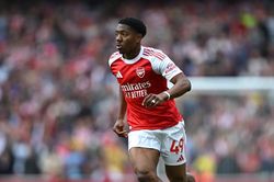 Man United nhắm sao trẻ Arsenal